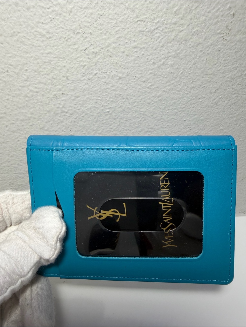 Vintage Saint Laurent Blue Leather Card Holder in Excellent Condition - Picture 6 of 11